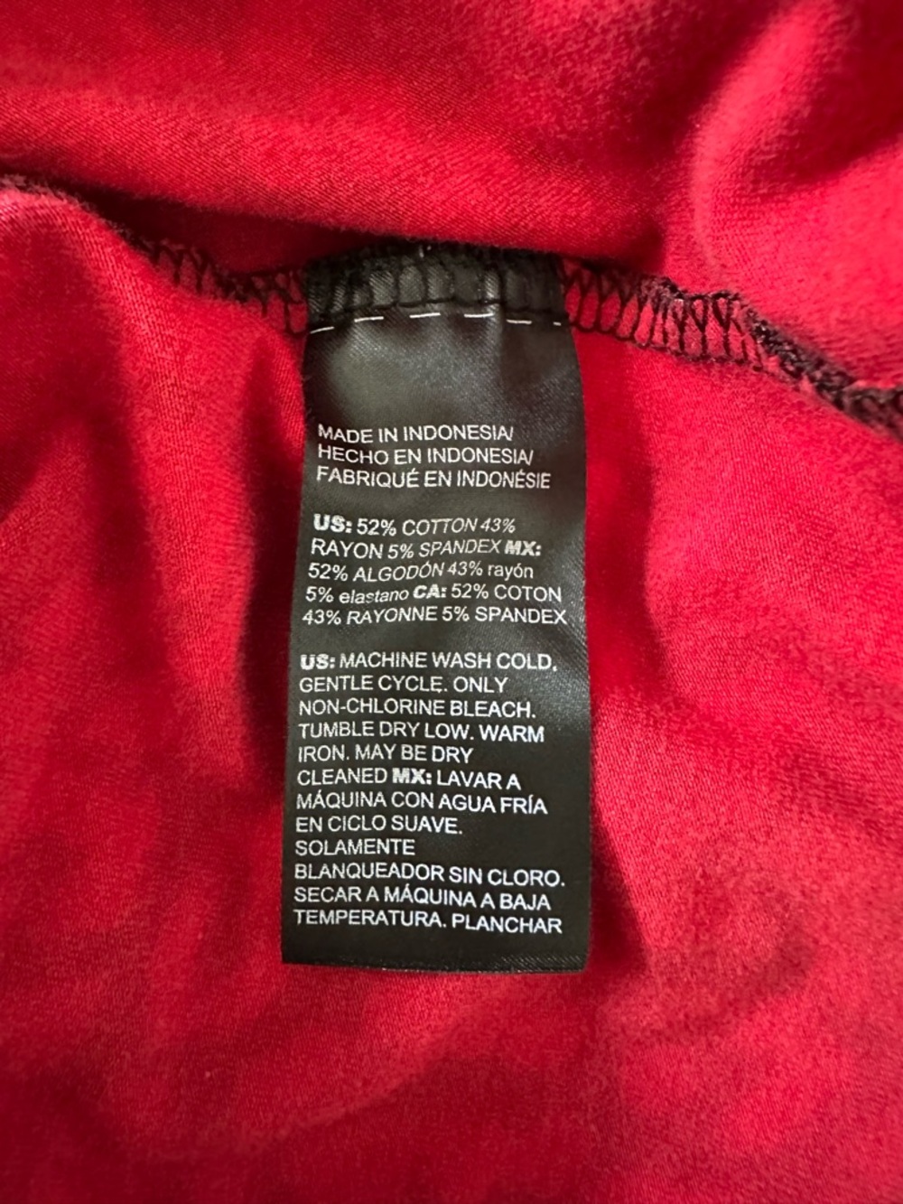 Chico’s Size 3 Zenergy Red Black Leopard Print Pullover Top Soft Stretch XL 16 - Picture 5 of 6